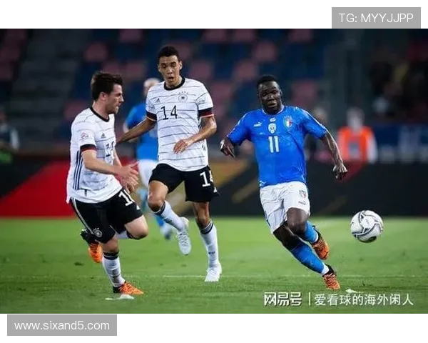 利兹联未来规划聚焦青训建设与财务可持续发展