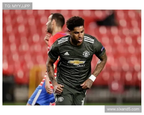 拉里·伯德季后赛关键时刻三分效率提升显著拉开对手防线